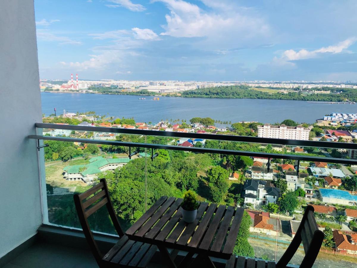 Paragon Suite Homestay By Antlerzone Johor Bahru Exterior photo