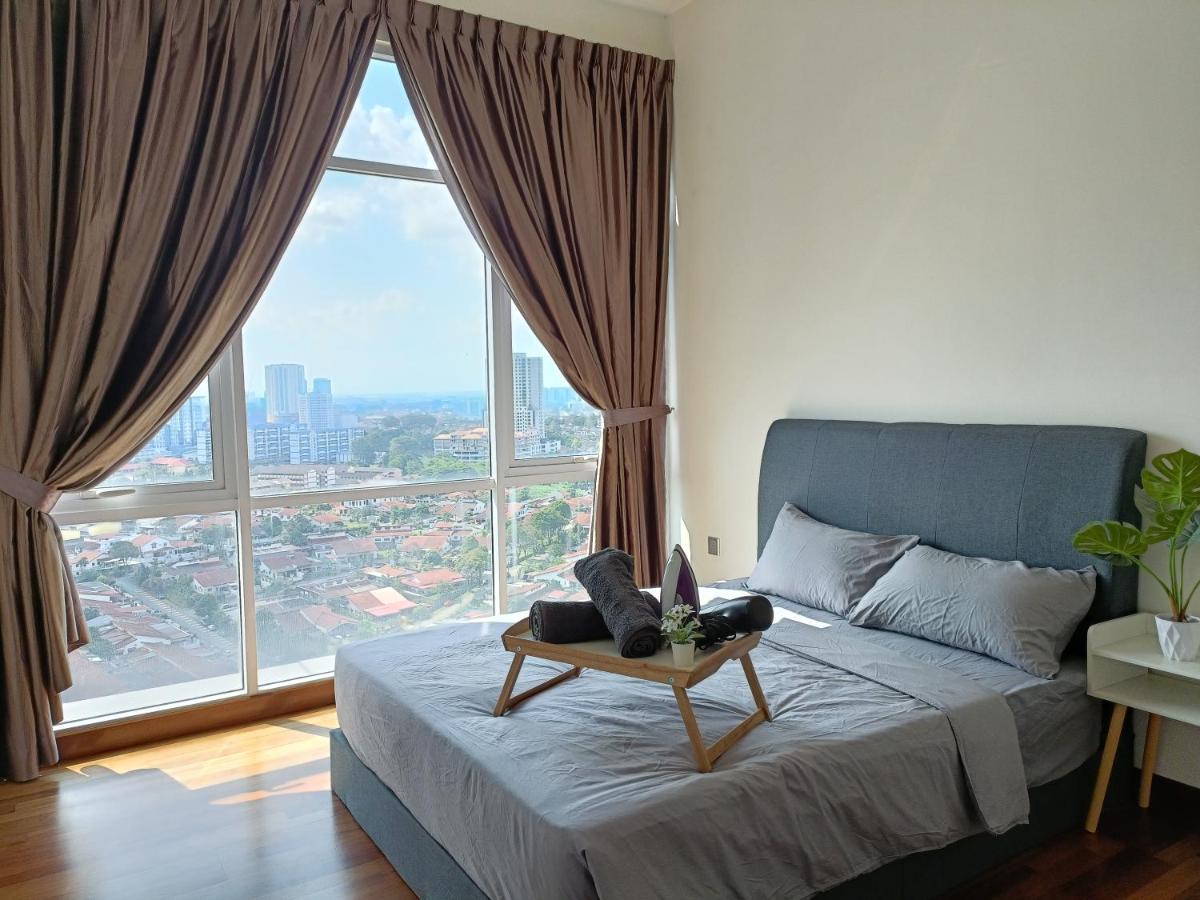 Paragon Suite Homestay By Antlerzone Johor Bahru Exterior photo