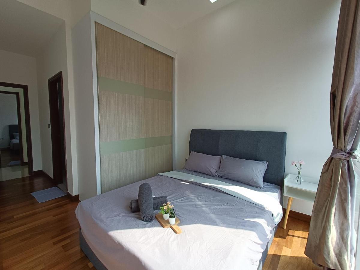Paragon Suite Homestay By Antlerzone Johor Bahru Exterior photo