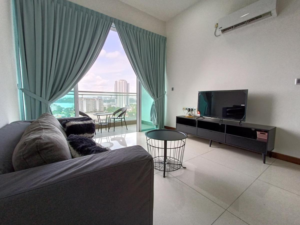 Paragon Suite Homestay By Antlerzone Johor Bahru Exterior photo