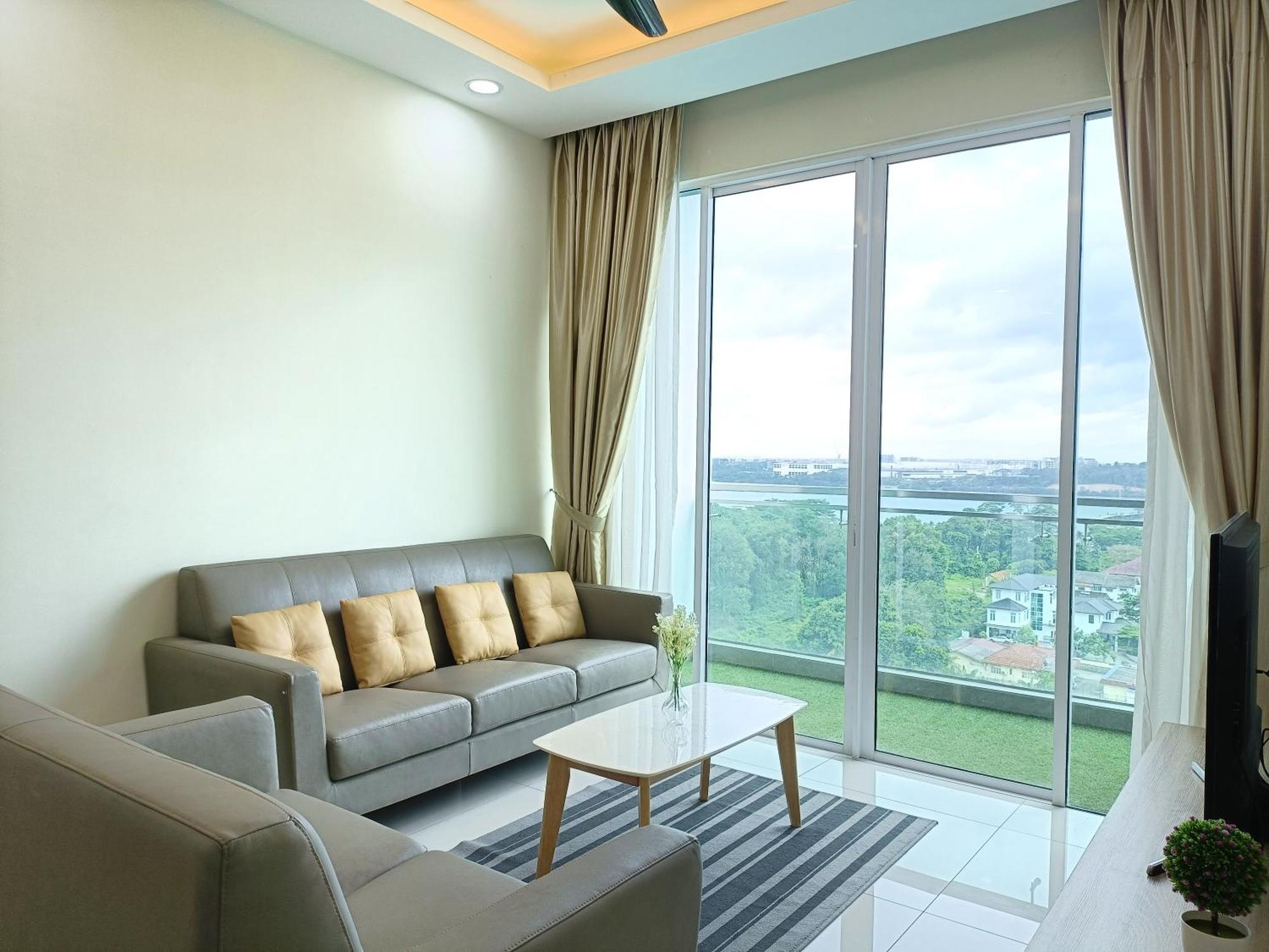 Paragon Suite Homestay By Antlerzone Johor Bahru Exterior photo