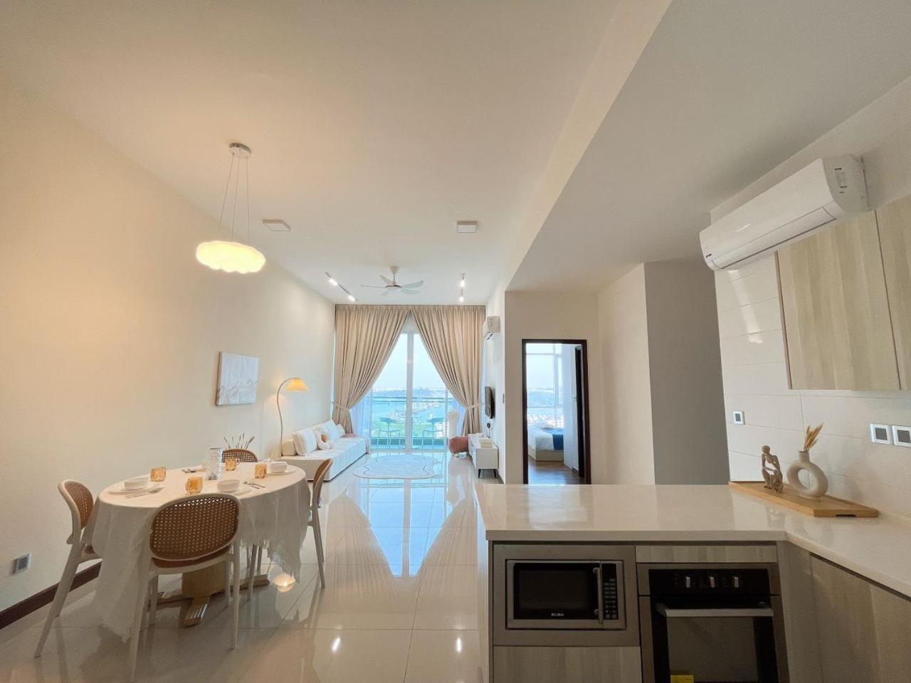 Paragon Suite Homestay By Antlerzone Johor Bahru Exterior photo